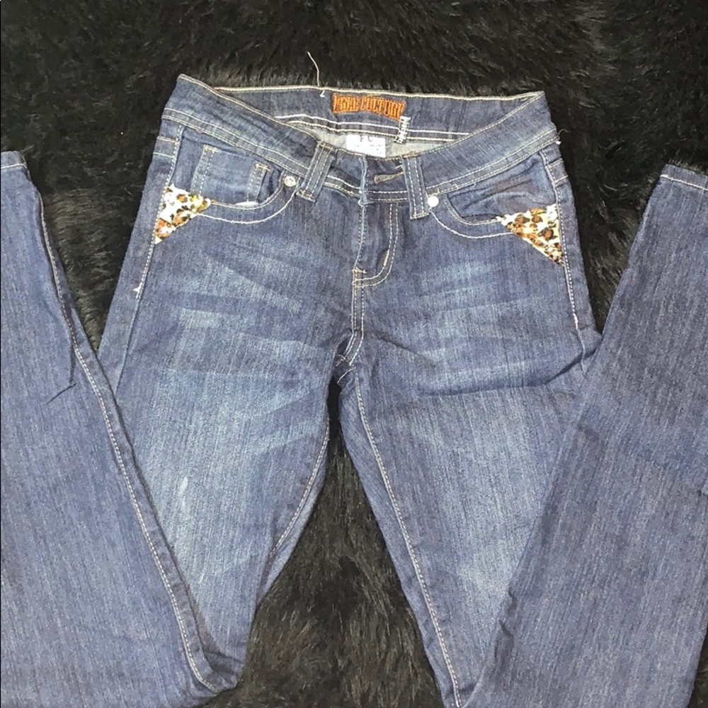 Jeans - Picture 3 of 4